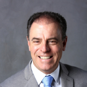 Dr. Álvaro Ceschin